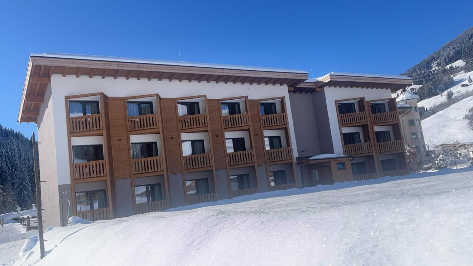 Roessl Lodge แกร์ลอส ภายนอก รูปภาพ